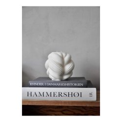 Swirl twisted candle