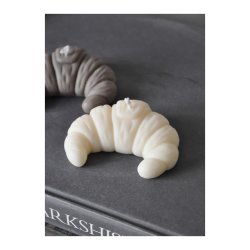 Croissant candle