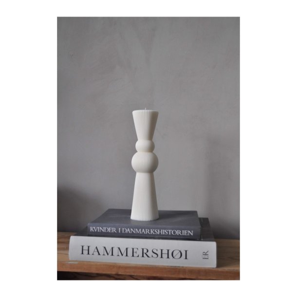 Ripple shaped candle